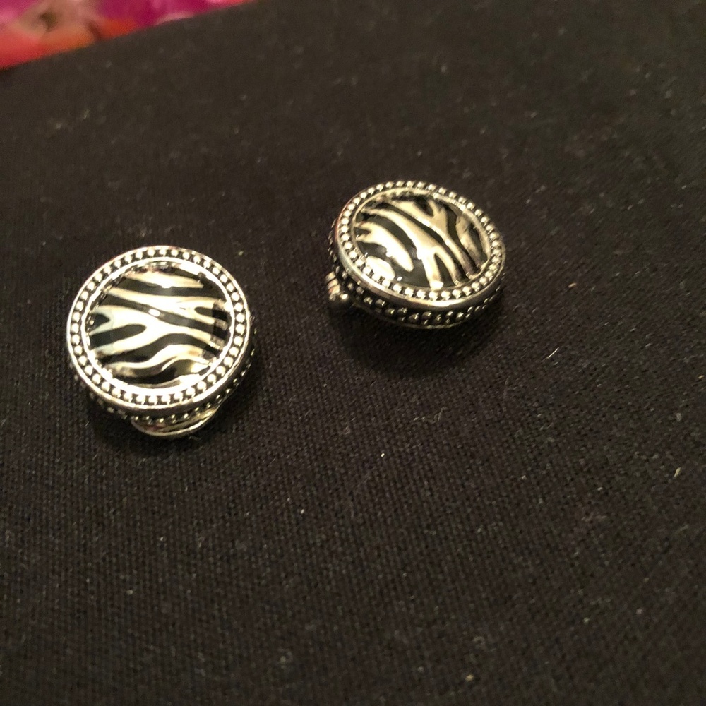 NEW Black and Silver zebra print clip on earings
